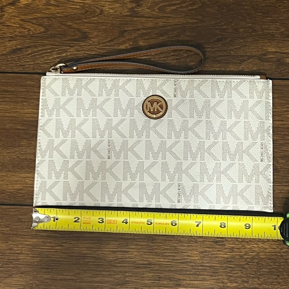 NWOT -Michael Kors -MK Logo- Large white and tan wristlet.